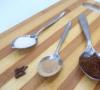 Ako variť lahodnú kávu s klinčekmi: recepty Klinčekové korenie s kávou