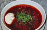 Zupa z czerwonej kapusty Czy zupa z czerwonej kapusty jest ugotowana?