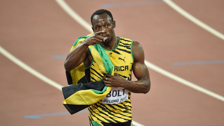 Усейн болт 100 метров. Усейн болт мировой рекорд на 100м. Усэйн болт легкоатлет. Усэйн болт nike. 9 58 усейн болт.