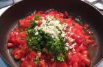 Рецепта със снимки на богат сос от доматено пюре с брашно у дома